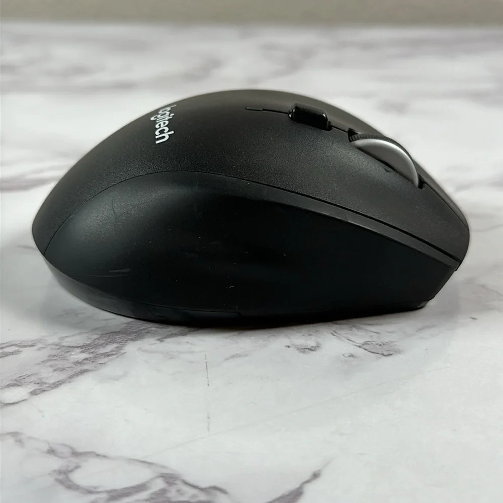 Logitech Mouse With 2 Batteries